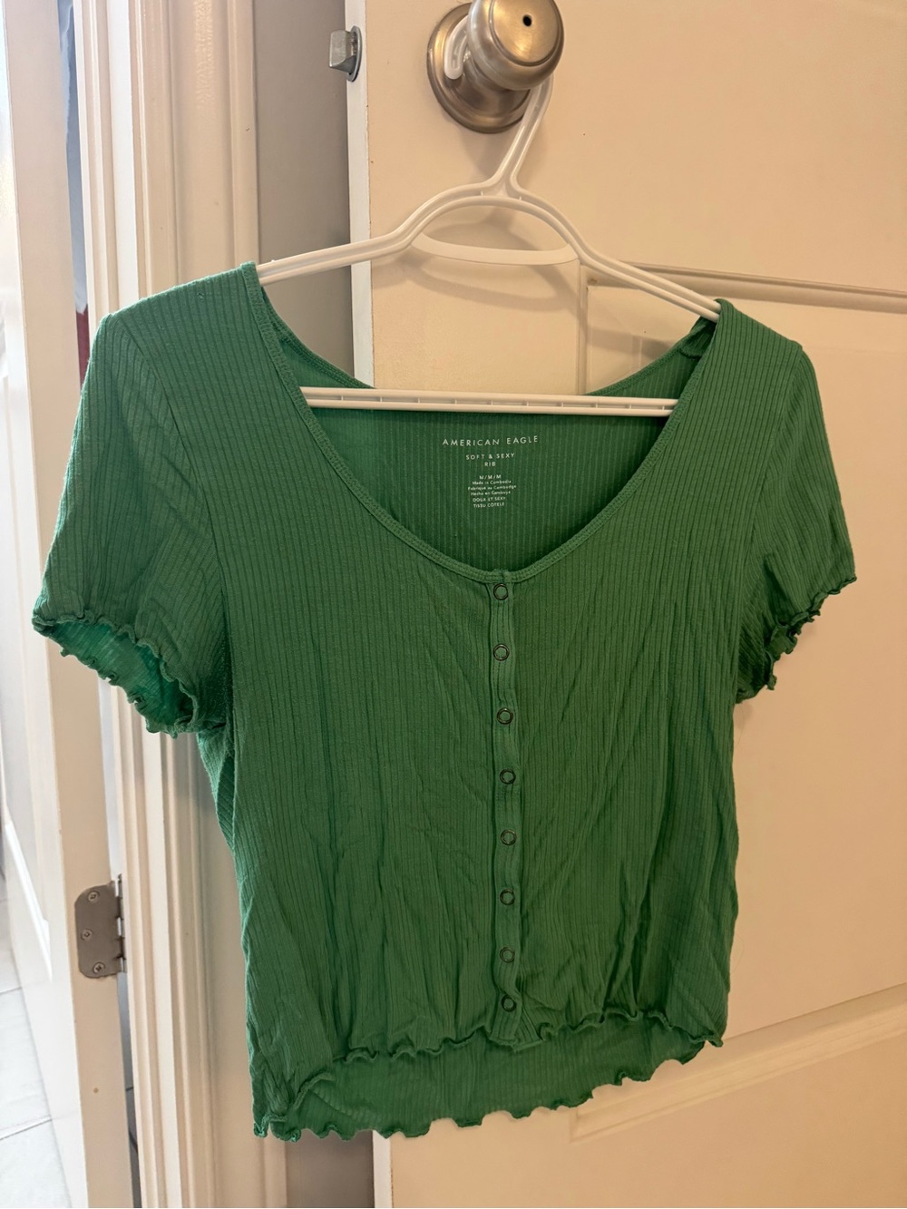 American Eagle Outfitters Green Ribbed Button-Front Ribbed Crop Top